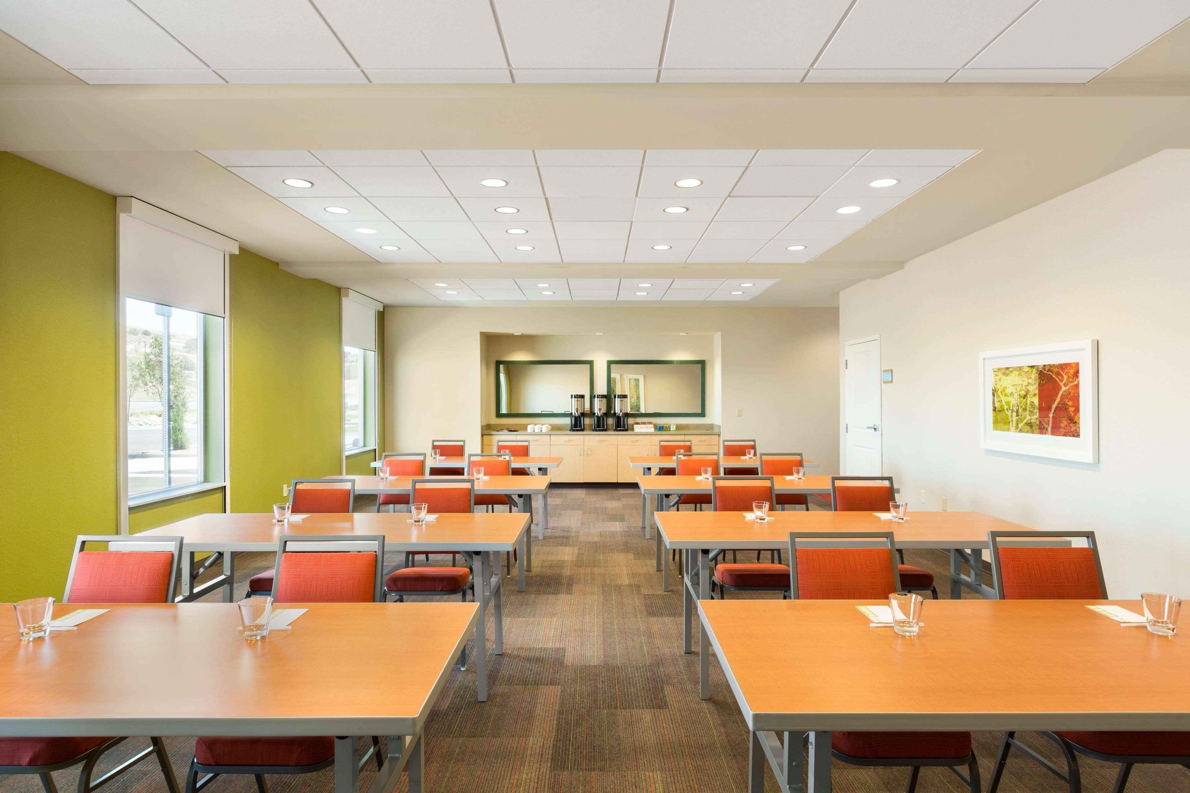 Home2 Suites By Hilton Farmington/Bloomfield Bagian luar foto
